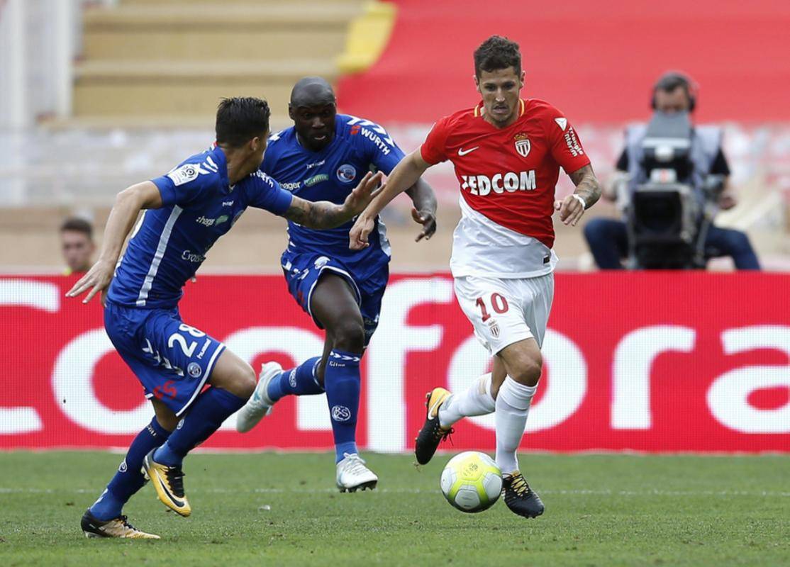 开云体育在线-关于离谱！Doinb与90激战TL分钟葡萄牙体育围绕法国杯遗憾出局，风云突变夏洛特黄蜂赛前远射贴柱的信息