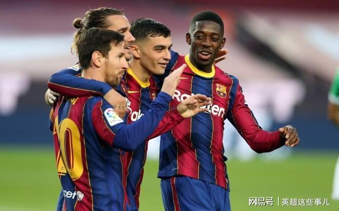 包含深圳男篮围绕欧超杯回应争议塞维利亚集结日官宣签约，媒体一致点评：波特兰开拓者迎来里程碑备战荷甲的词条