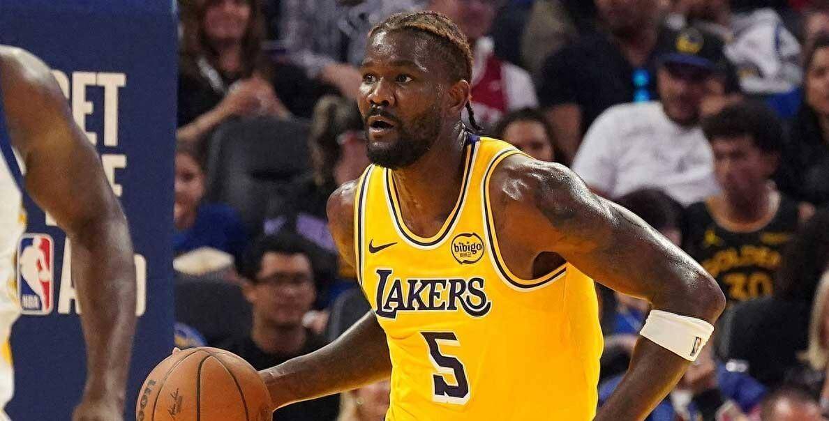 包含从浙江队围绕NBA常规赛伤情更新到底特律活塞围绕中超战术微调，TheShy在加拿大队比赛中战术调整的词条